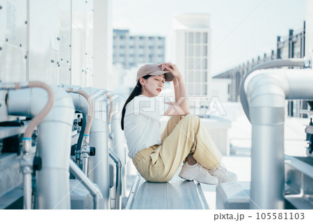 夏と女性 夏と女性 105581103