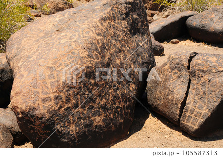 Petroglyphs Native American Rock Art Petroglyphs Native American Rock Art 105587313