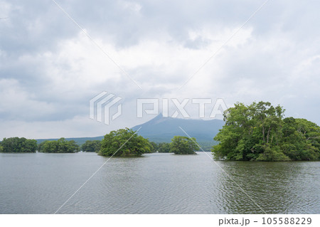 西大島から見た駒ヶ岳（大沼国定公園） 105588229