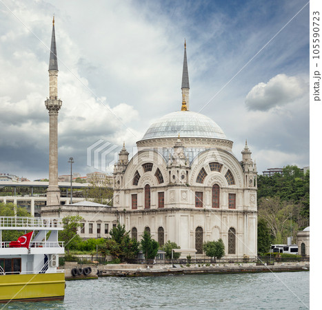 View from Bosphorus strait overlooking Baroque Dolmabahce Mosque, Kabatas, Beyoglu district, Istanbul, Turkey 105590723