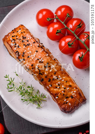 Delicious fresh grilled red fish with salt, spices and herbs 105591178