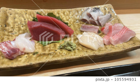 おいしい刺身盛り合わせ おいしい刺身盛り合わせ 105594931