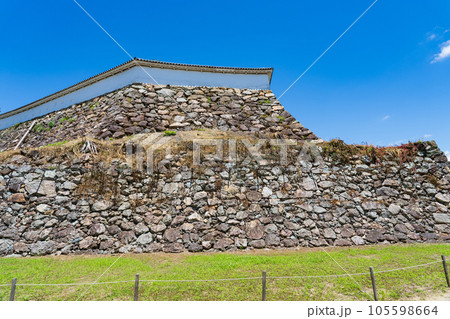 国宝姫路城 官兵衛普請の石垣 国宝姫路城 官兵衛普請の石垣 105598664