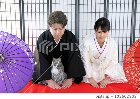 和装婚礼、和装フォトウエディング、フォトスタジオ撮影、白無垢・紋付袴 105602505