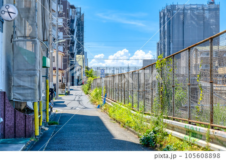 東京都大田区の都市風景 御嶽山駅 東京都大田区の都市風景 御嶽山駅 105608898