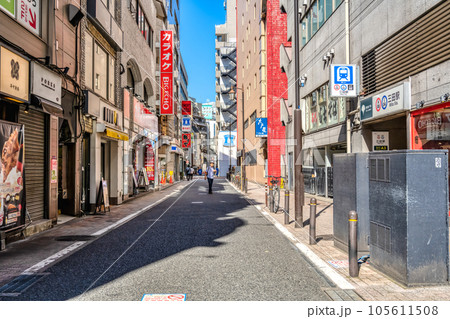 東京都港区の都市風景 三田駅 東京都港区の都市風景 三田駅 105611508