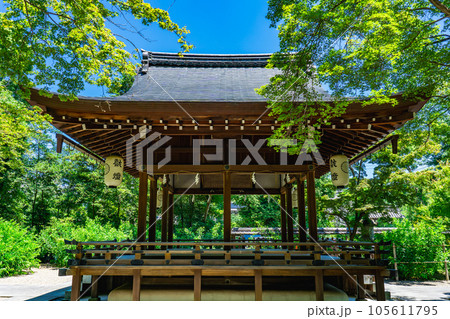 京都市上京区染殿町の梨木神社 拝殿 京都市上京区染殿町の梨木神社 拝殿 105611795