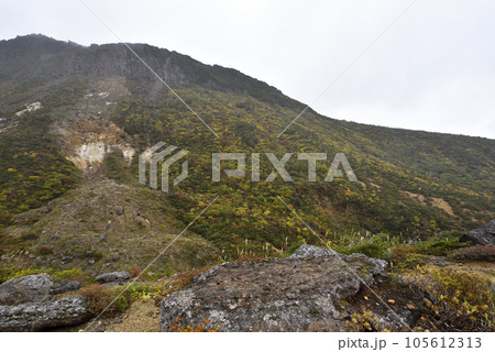 安達太良山登山、二本松市、福島県 安達太良山登山、二本松市、福島県 105612313