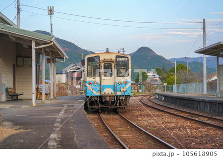 伊予宮野下駅 105618905