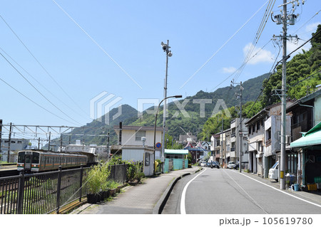 静岡市清水区 由比駅周辺の街並み 105619780