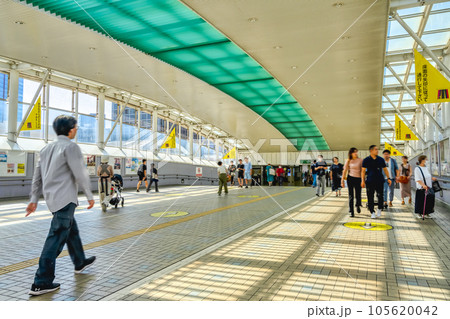 東京都港区の都市風景 田町駅 東京都港区の都市風景 田町駅 105620042