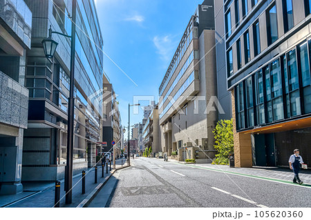 東京都港区の都市風景　田町駅 105620360