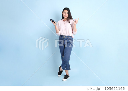 Cute Asain Woman Cute Asain Woman 105621166