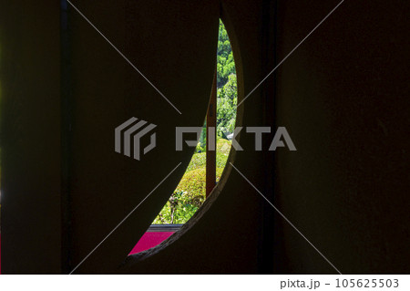 泉涌寺別院　雲龍院　月窓の間 105625503