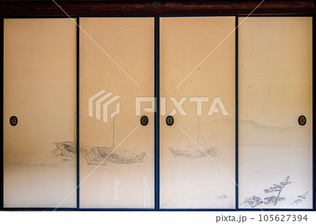 京都、修学院離宮下離宮寿月観の襖絵 105627394