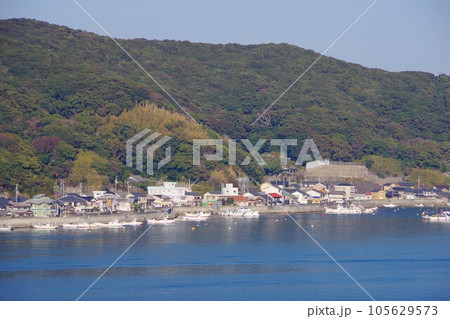 徳島県阿南市椿泊町の風景 徳島県阿南市椿泊町の風景 105629573