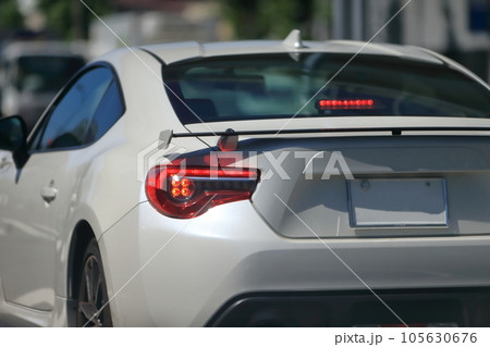 車のテールランプ　イメージ 105630676