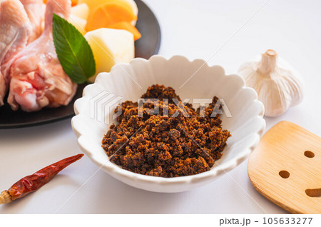 チキンカレー作り 105633277