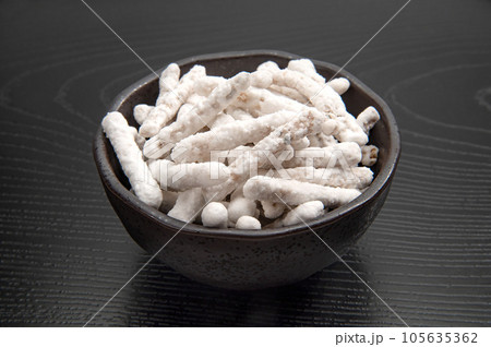 北陸富山名物の駄菓子、小竹 北陸富山名物の駄菓子、小竹 105635362