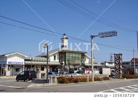 岩手の道の駅　晴れた日の道の駅のだ全景　陸中野田駅 105638729