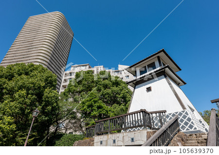 東京、佃島の石川島灯台。 105639370