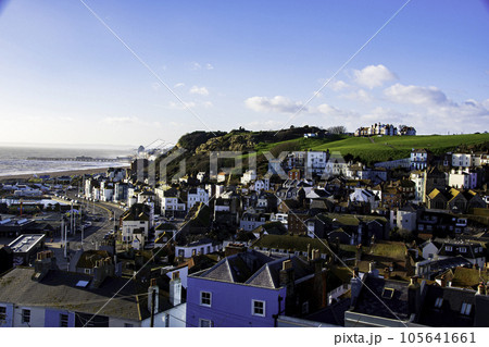 イギリスの港町のヘイスティングの風景 イギリスの港町のヘイスティングの風景 105641661