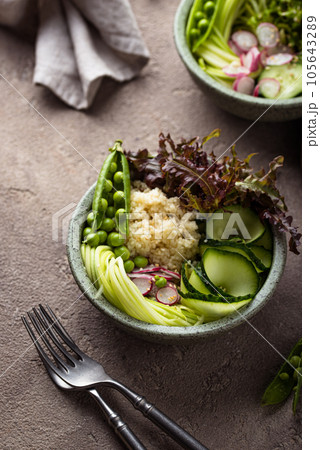 Vegan healthy green buddha bowl 105643289
