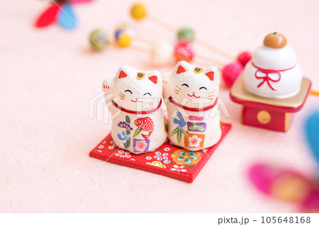 招き猫 招福の正月素材 招き猫 招福の正月素材 105648168