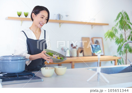 料理 動画配信 料理 動画配信 105651344