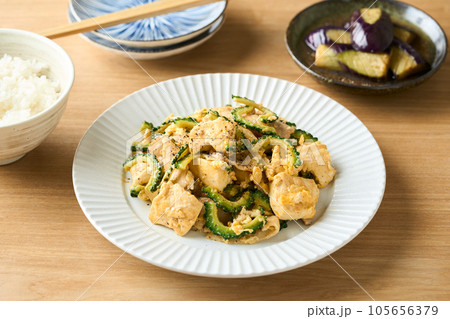 ゴーヤーチャンプルー ゴーヤーチャンプルー 105656379