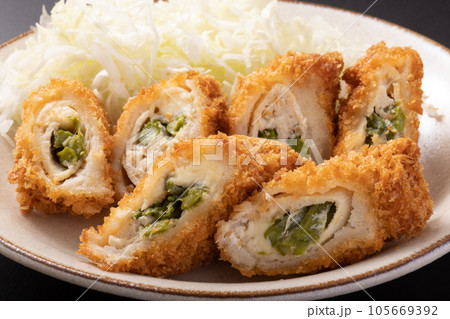 鶏アスパラチーズカツ 105669392