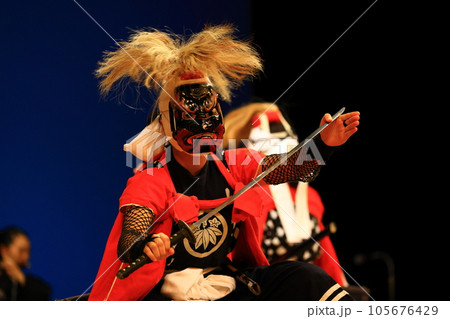 岩手県北上市　民俗芸能　鬼剣舞 105676429