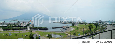 鹿児島市街地の風景 鹿児島市街地の風景 105678209