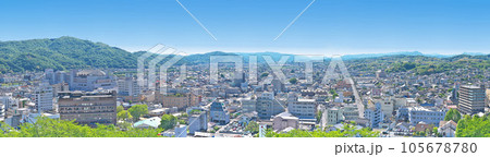 【津山城跡(鶴山公園)からの風景】 (高解像度版) 岡山県津山市山下 105678780