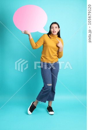 Cute Asain Woman Cute Asain Woman 105679120