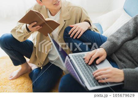 男性　ルームメイト 105679629