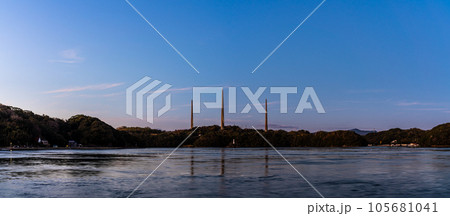針尾送信所 針尾瀬戸 電波塔 夕暮れ パノラマ 【長崎県佐世保市】 針尾送信所 針尾瀬戸 電波塔 夕暮れ パノラマ 【長崎県佐世保市】 105681041
