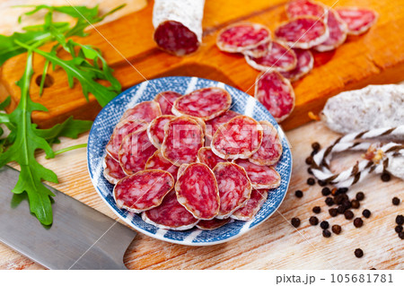 Sliced spanish sausage fuet 105681781