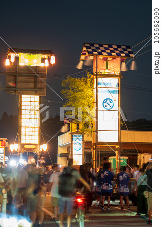 日本三大火祭りの「能登島向田の火祭」のキリコ(奉燈)|石川県七尾市能登島 日本三大火祭りの「能登島向田の火祭」のキリコ(奉燈)|石川県七尾市能登島 105682090