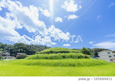 《福岡県》釜塚古墳(かまつかこふん・かまづかこふん)糸島市神在東 《福岡県》釜塚古墳(かまつかこふん・かまづかこふん)糸島市神在東 105684811