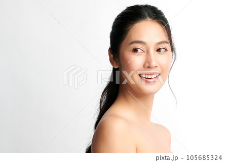 Beautiful young asian woman with clean fresh skin on white background, Face care, Facial treatment, Cosmetology, beauty and spa, Asian women portrait. Beautiful young asian woman with clean fresh skin on white background, Face care, Facial treatment, Cosmetology, beauty and spa, Asian women portrait. 105685324