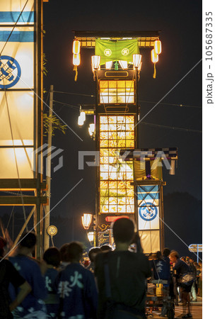 日本三大火祭りの「能登島向田の火祭」のキリコ（奉燈）｜石川県七尾市能登島 105687335
