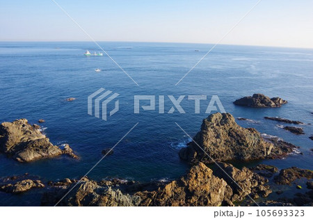 徳島県阿南市　蒲生田岬から太平洋を望む 105693323