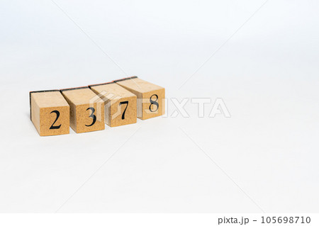 木のブロック 数字 2378 木のブロック 数字 2378 105698710