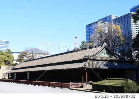 江戸城百人番所の建物のある風景 江戸城百人番所の建物のある風景 105698732