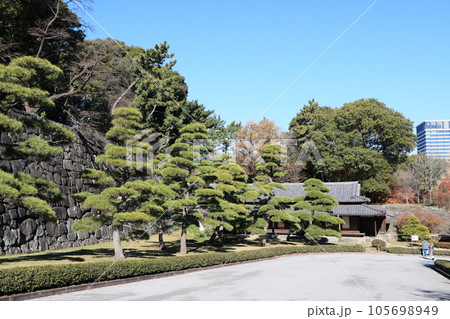 江戸城大番所の建物のある風景 105698949