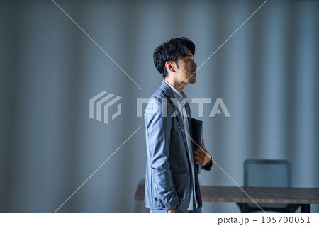 男性 ビジネス 男性 ビジネス 105700051