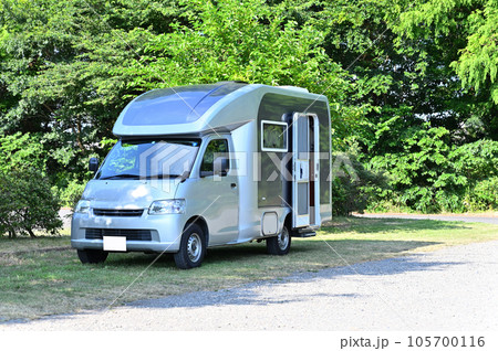 キャンピングカー　オートキャンプ　アウトドア 105700116