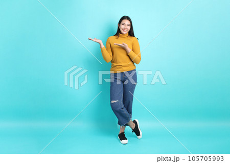 Cute Asain Woman 105705993