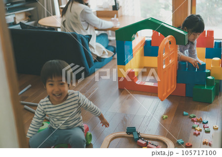 Childcare 105717100